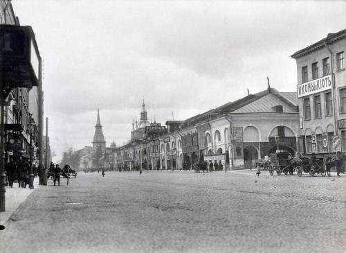 У андреевского рынка. 06