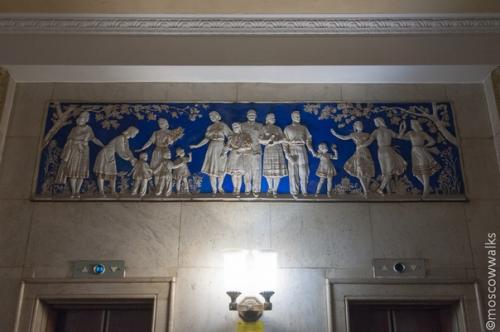 История одной из самых красивых сталинских высоток - жилой дом на котельнической набережной. 03