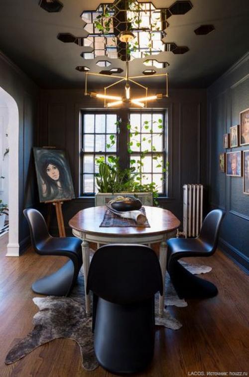 Потолок чаще всего оставляют белым и гладким, но ведь это не единственный вариант оформления. 05