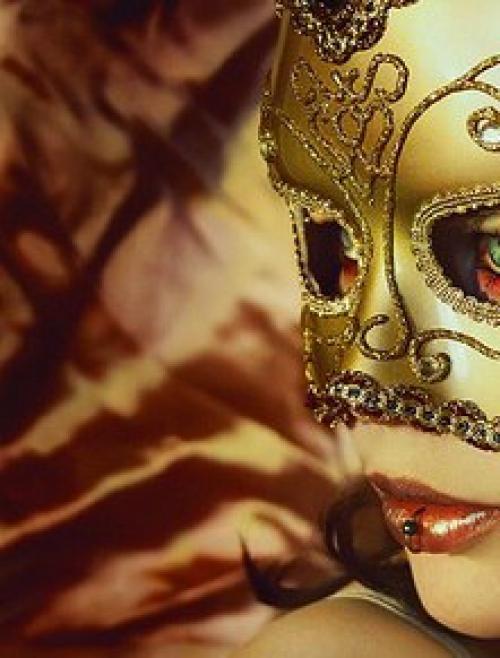 Диссонанс вознесениечернойорхидеи. - Внутренняя отделка была спроектирована по моим эскизам, - Алекс непроизвольно прочитал мои мысли. 02