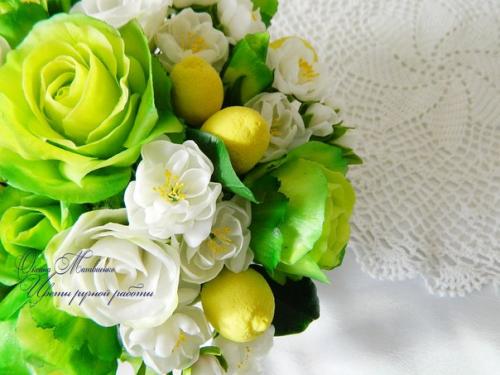 Интерьерная композиция в жёлто-зелёных тонах. 01