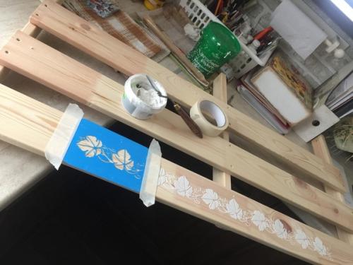 Решила все-таки начать делать скамейку: лето закончилось, а лавочка так и не сделана. 01