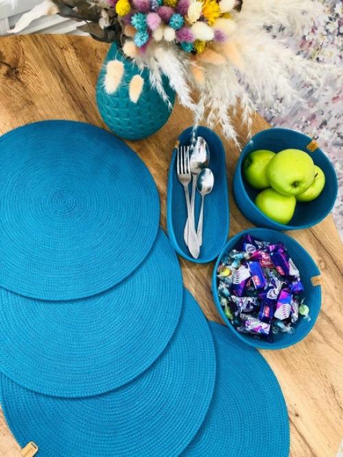 Салфетки для сервировки могут улучшить визуальную привлекательность знакомых блюд и общую атмосферу обеденной зоны. 02