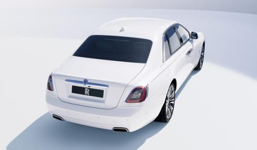 Topnewcar.  Rolls Royce Ghost. 01