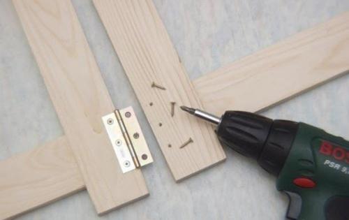 Практичный складной столик для маленькой квартиры. 05