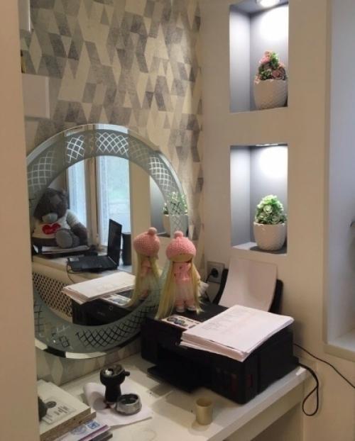 Как интересно получилось обыграть стандартную детскую комнату. 01