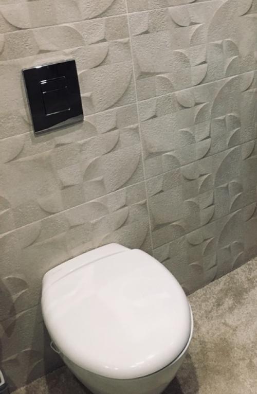 Показал кухню, покажу и ванную комнату. 04