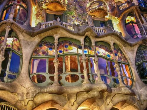 Антонио гауди шедевр каталонского модерна дом бальо. 08