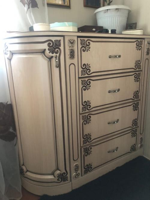 Мы приветствуем.  Было очень много текста про маленькие кухни, а вот про маленькие спальни совсем ничего не писали исправляемся. 04