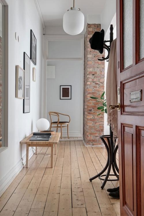 Небольшая скандинавская квартира с кирпичной стеной (53 кв. 05