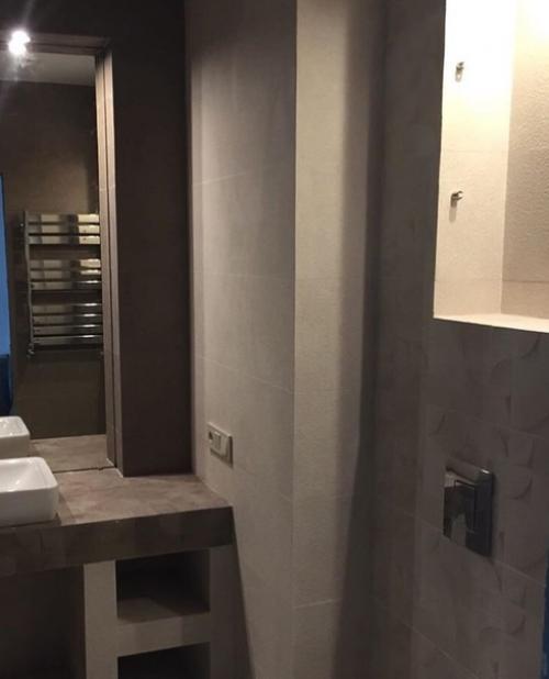 Показал кухню, покажу и ванную комнату. 03