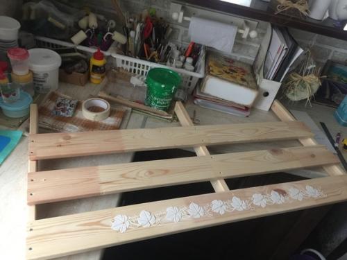 Решила все-таки начать делать скамейку: лето закончилось, а лавочка так и не сделана. 04