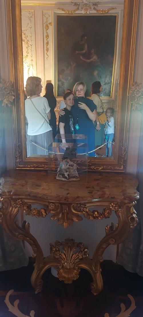 Вчерашний день прошёл не , внимание, только в созерцании танцев Миши и обворожительных закатов. 09