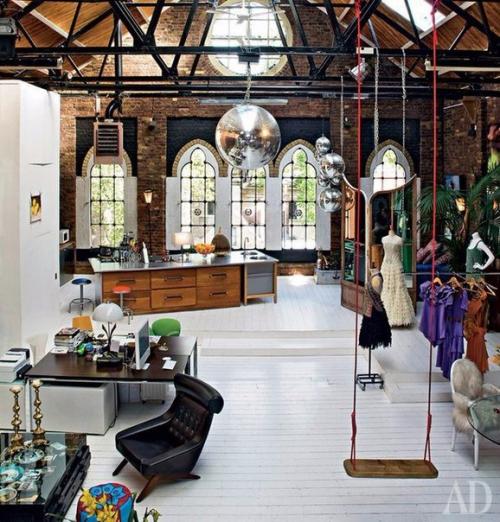 Лофт.  История в деталях: как фабричные цеха стали арт - сквотами, а потом - апартаментами голливудских звезд. 04