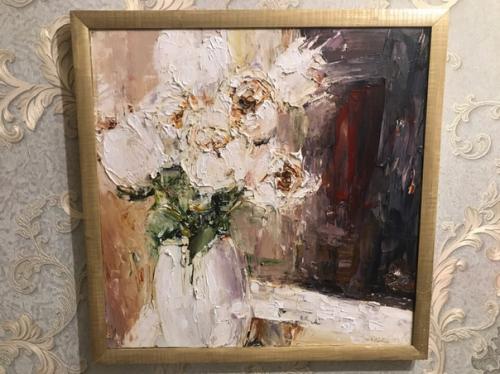 В продаже картины.  Все по 5500. 03