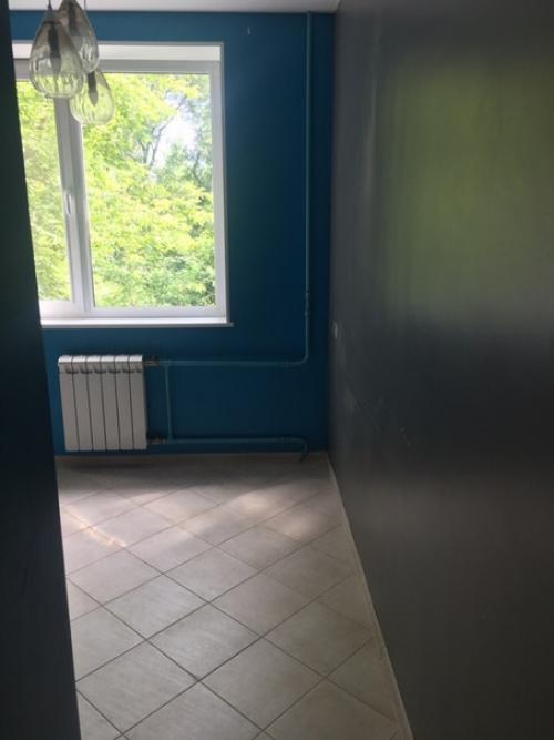 Добрый день, въехали в новую квартиру и получили такую кухню. 02