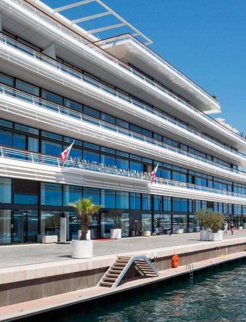 Яхт-клуб в Монако по проекту нормана фостера и Жака гранжа. 01