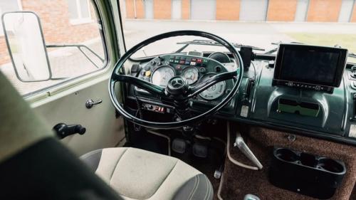 Немецкий ретро - автодом для ценителей классики - на базе пожарного мерседеса 1974 года. 02