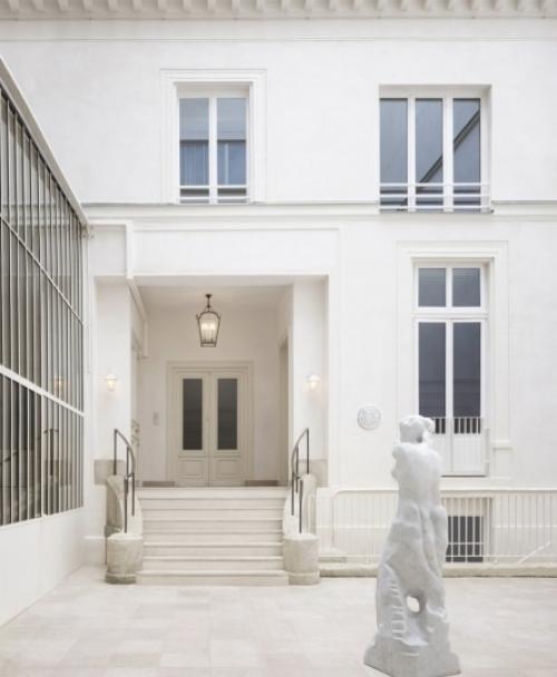 Acne Studios открыли штаб-квартиру внутри парижского таунхауса. 05