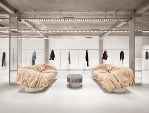 Acne Studios открыли штаб-квартиру внутри парижского таунхауса. 04