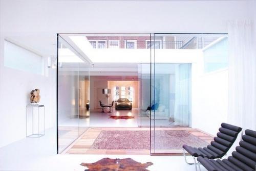 Белый интерьер и любимый автомобиль. 01