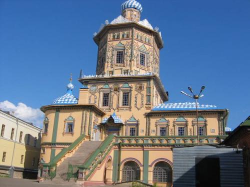 Петропавловский собор.   Одноименная деревянная церковь стояла на этом месте с 1565 года. 02