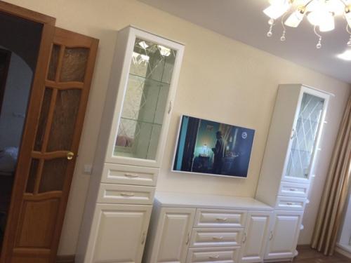 Наша новая работа, стенка для гостиной комнаты от нашего дизайнера Ирины 90-51-40 (замер и 3 Д проект - бесплатно). 01