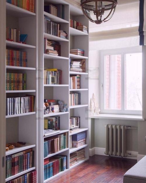 Создание небольшого стеллажа для книг - это отличная идея, чтобы организовать пространство и украсить интерьер вашей квартиры. 01