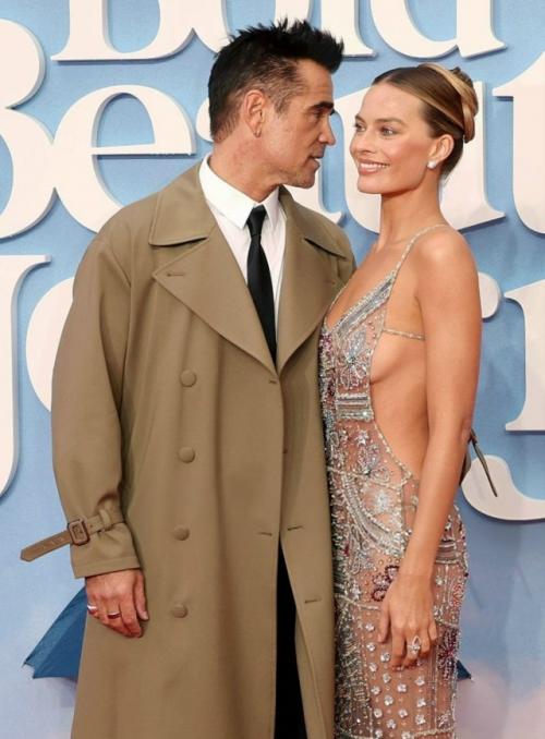 Марго Робби шокировала фанатов откровенным нарядом на премьере фильма Большое, Смелое, Красивое Путешествие. 06