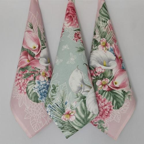 Чувствуете свежее благоухание мяты, ванильное каллов, терпкое роз? 01