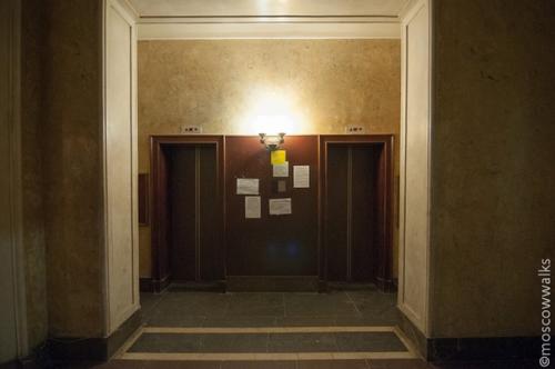 История одной из самых красивых сталинских высоток - жилой дом на котельнической набережной. 04