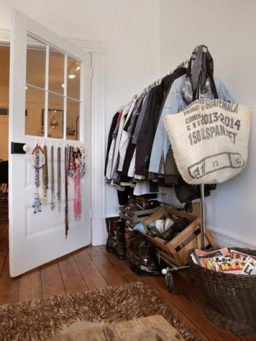 Где и как хранить ношеные, но не грязные вещи. 04