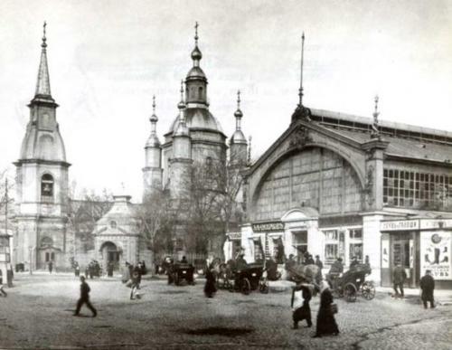 У андреевского рынка. 04