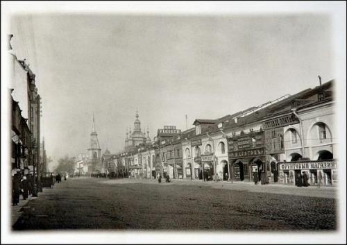 У андреевского рынка. 02