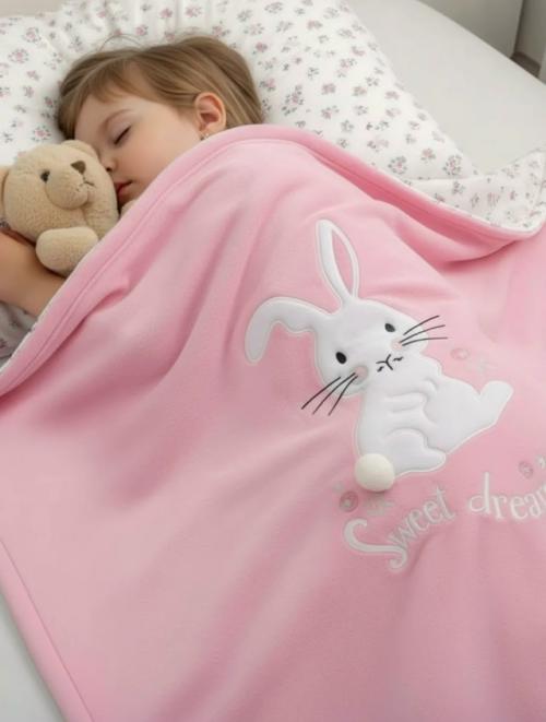 Нежнее для малыша: только прикосновения мамы. Нежнее для малыша: только прикосновения мамы.