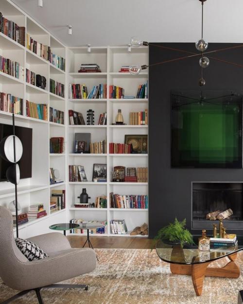 Квартира в относительно новом доме на Таганке расположена. 02