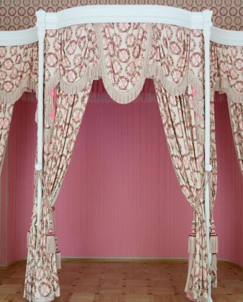 Александровский дворец.  Спальня. 04