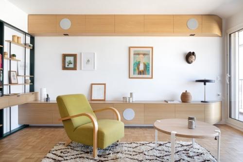 Простой и лаконичный дизайн интерьера кухни/гостиной на черноморском побережье. 04