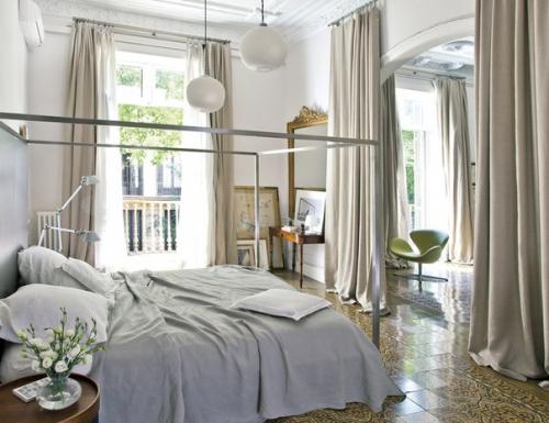 Сочетание культур в центре Барселоны. 07