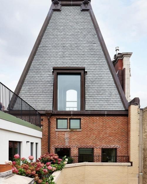 Квартира, расположенная на верхнем этаже в башне великолепного старинного дома в центре Нью-йорка. 05