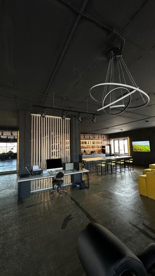 Делать татуировку - это не просто процедура, а важный и зачастую очень личный шаг. 02