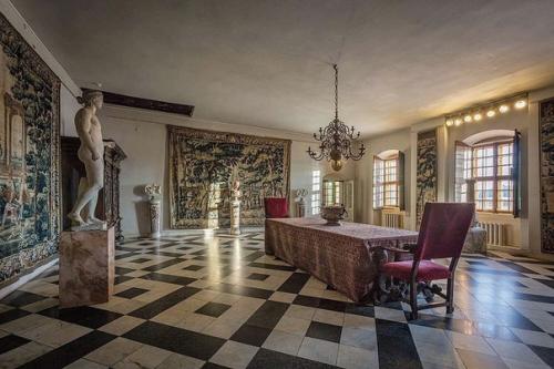 Великолепные интерьеры меншиковского дворца. 02