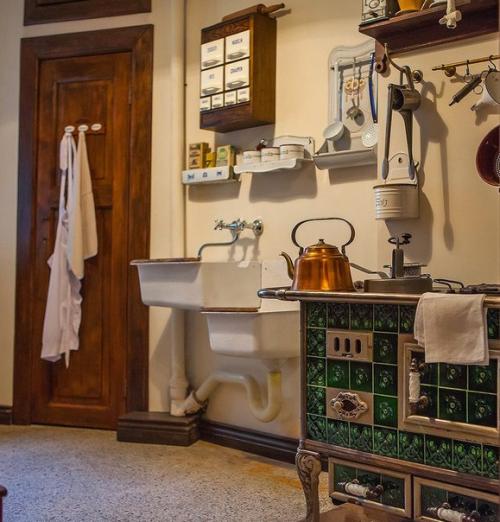 Я тебя в МУЗЕЙ поведу. 04