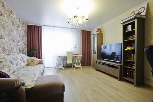 Продам видовую 2 к квартиру расположенную на 14 этаже в новом ЖК зенит (ориентир нагорный дворец спорта. 02