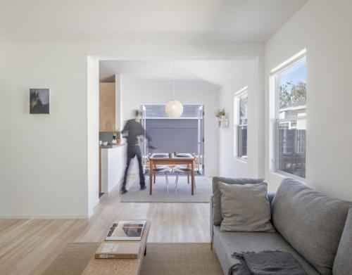 Дом с окном во двор / Edward Ogosta Architecture. 05