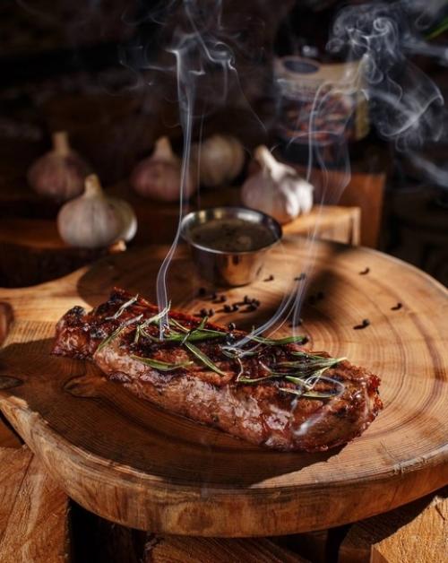 Мясной ресторан в американском стиле и с техасским барбекю. 05