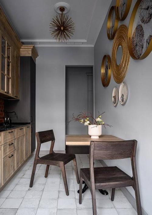 История в деталях: кирпич и старинное дерево в питерской квартире. 01