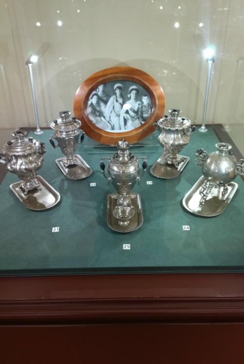 Мороз, от которого отвыкли за последние зимы так украсил дорогу, по которой мы двигались в Тулу, что оторваться от окон было невозможно. 02