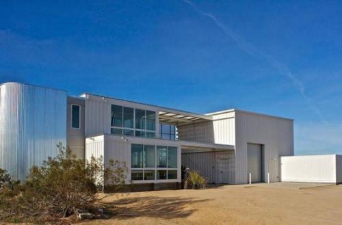 Самые интересные сооружения из морских контейнеров часть 1. 05