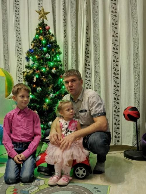 С наступившим!  Уже с утра поступают вопросы о том, как мы отметили. 02